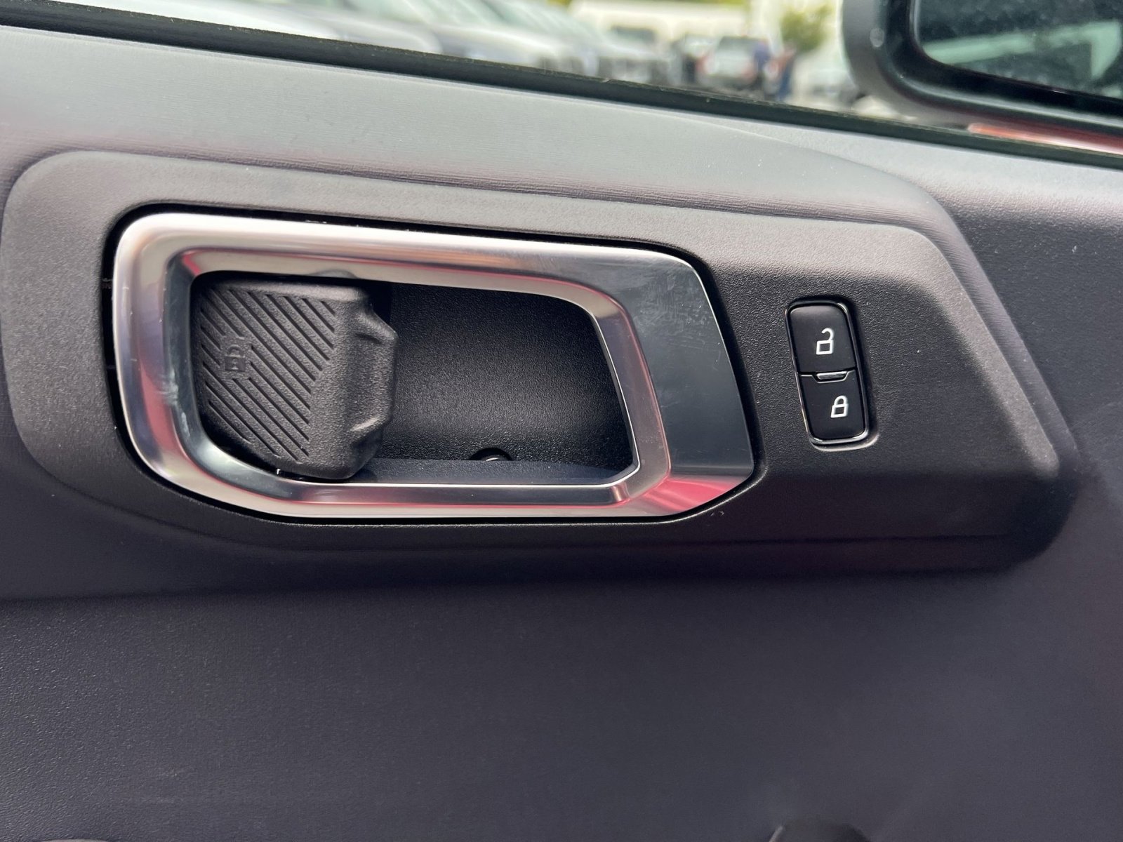 New 2025 Ford Bronco Badlands image 15