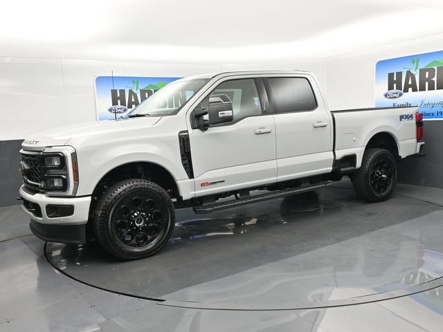New 2026 Ford F250 Lariat w/ Black Appearance Package
