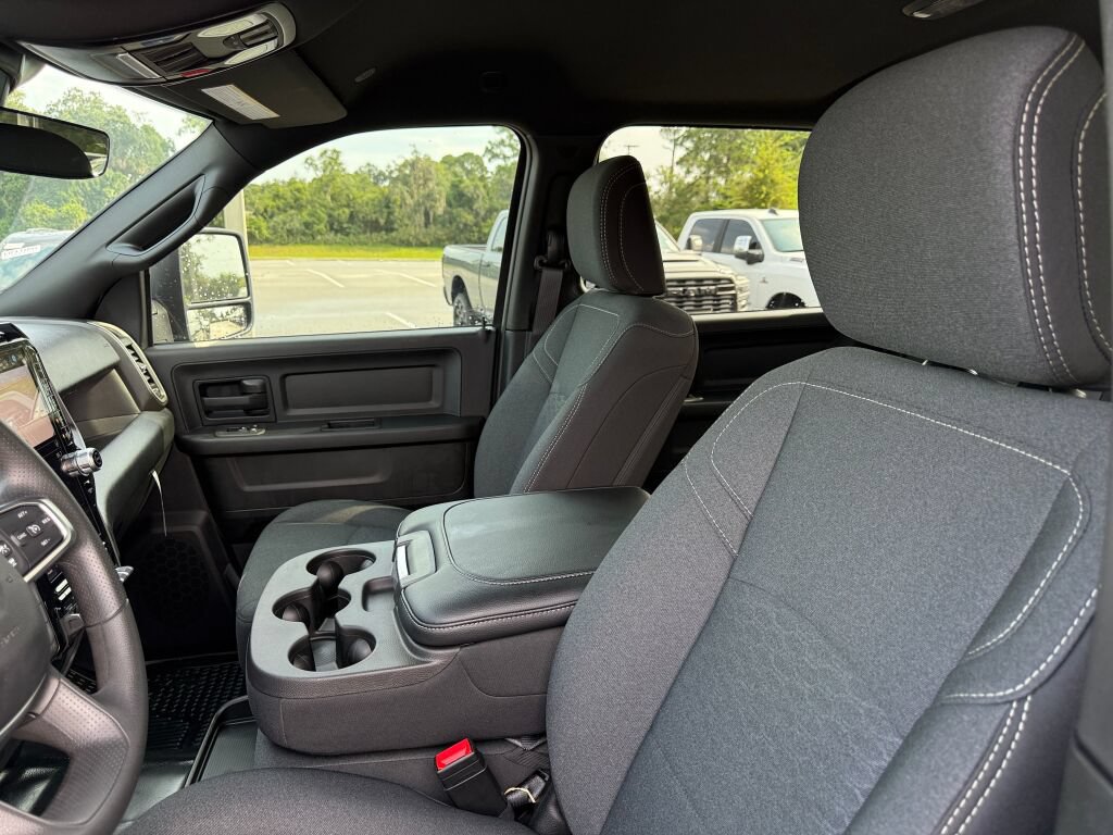 New 2026 RAM 3500 Tradesman AWD/4WD image 20