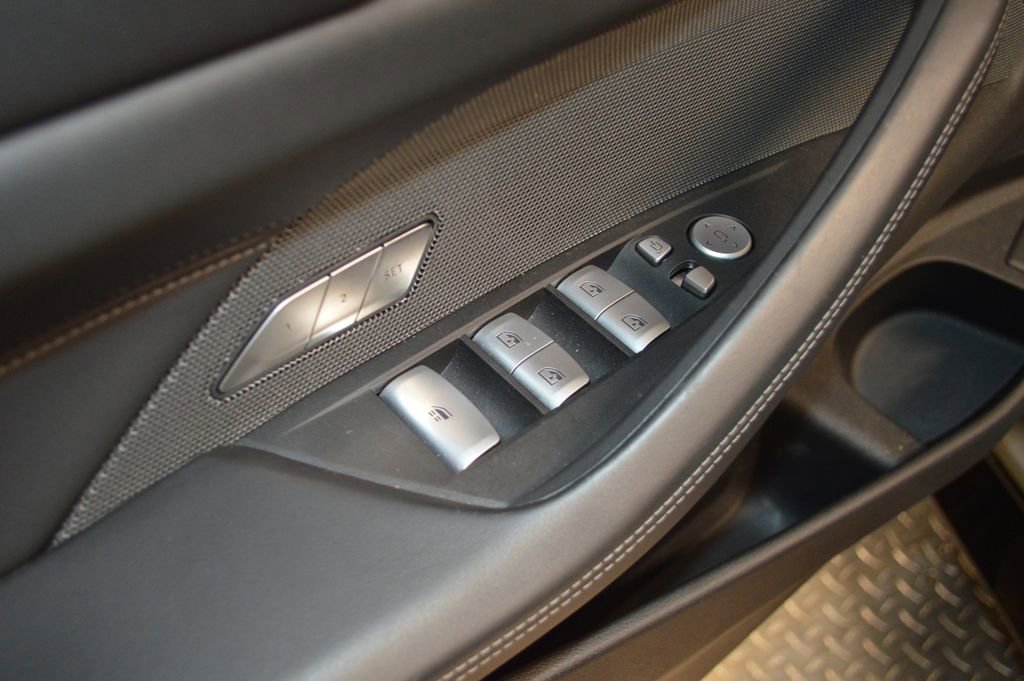 Used 2026 BMW M4 xDrive Competition image 19