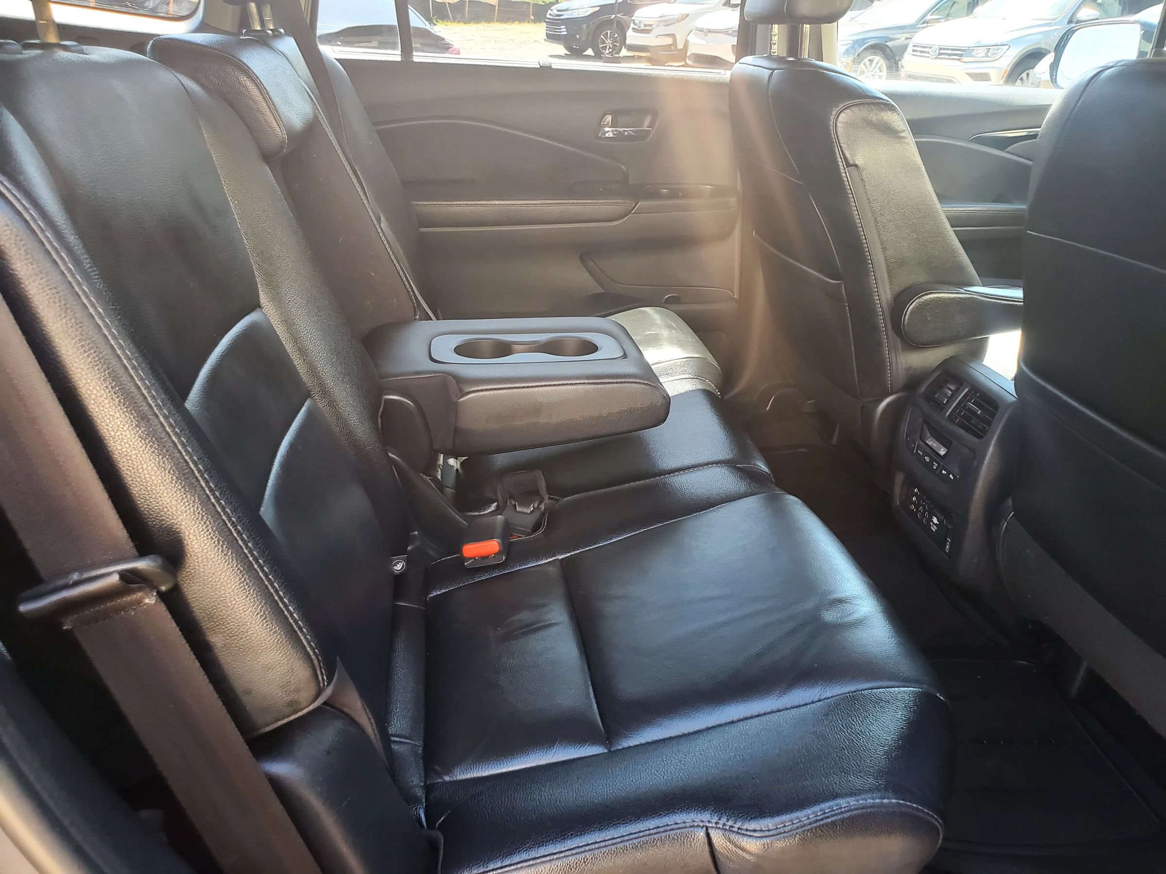Used 2016 Honda Pilot Touring image 27