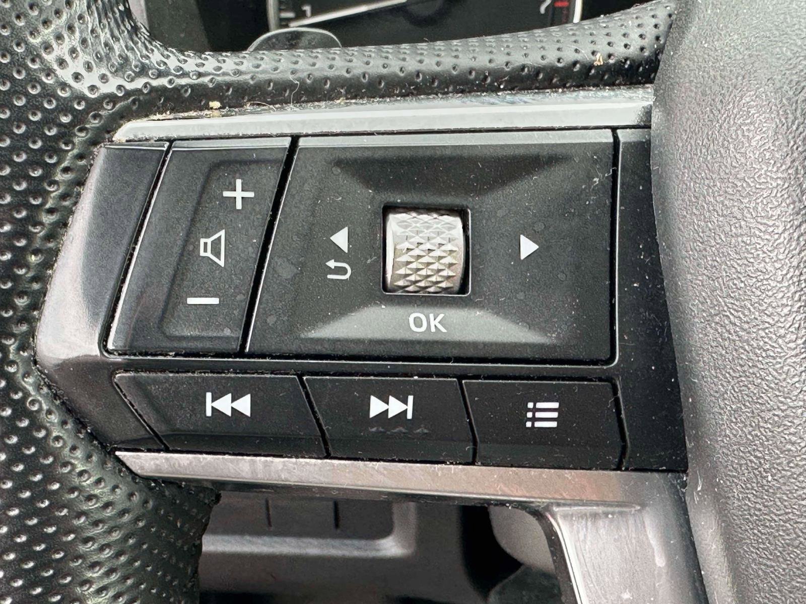 Used 2024 Mitsubishi Outlander SE AWD/4WD image 14