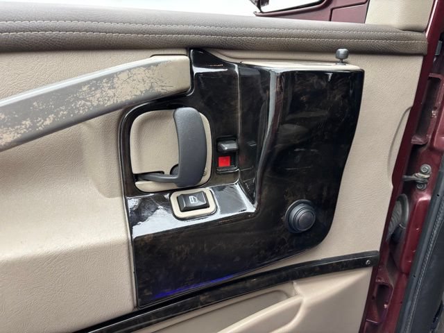 Used 2020 GMC Savana 2500 w/ Enhanced Convenience Package RWD image 18