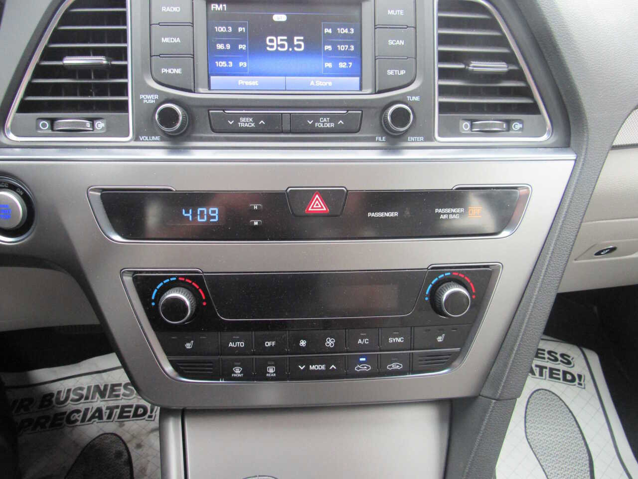 Used 2015 Hyundai Sonata Sport w/ Option Group 03 image 15