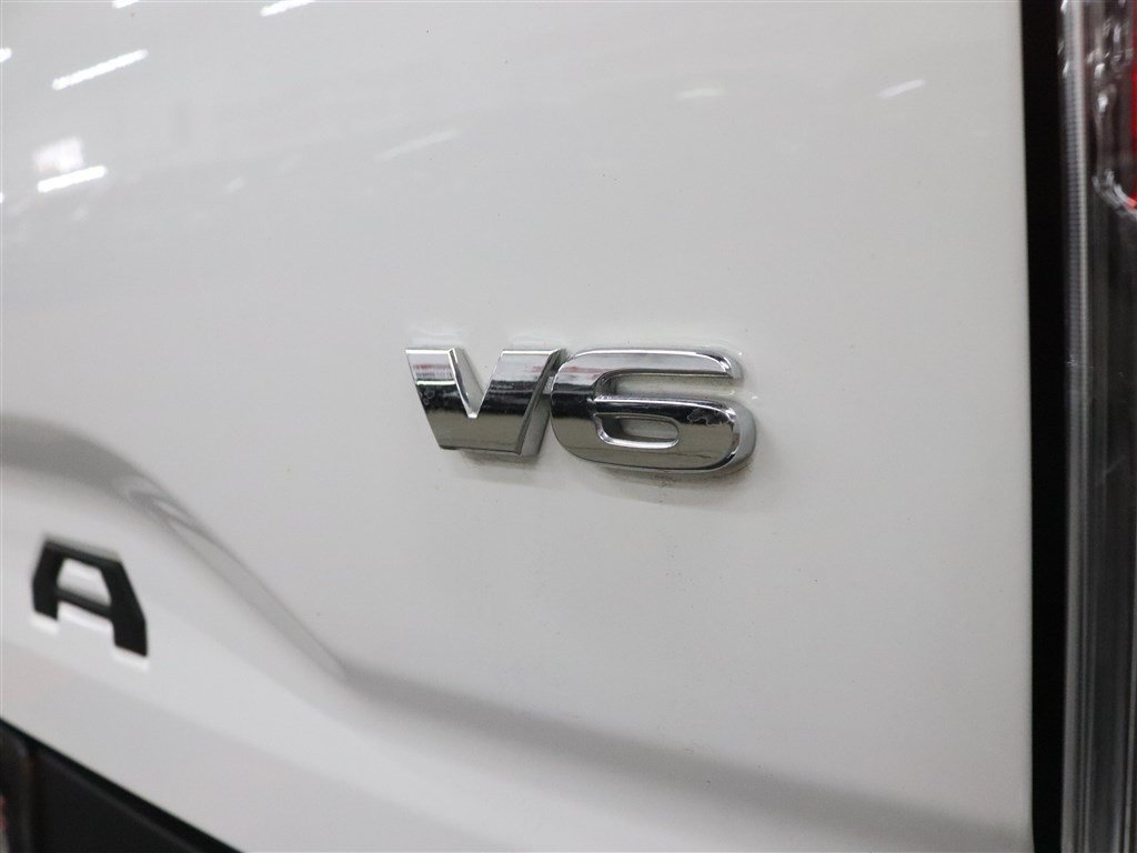 Used 2023 Toyota Tacoma TRD Sport AWD/4WD image 11