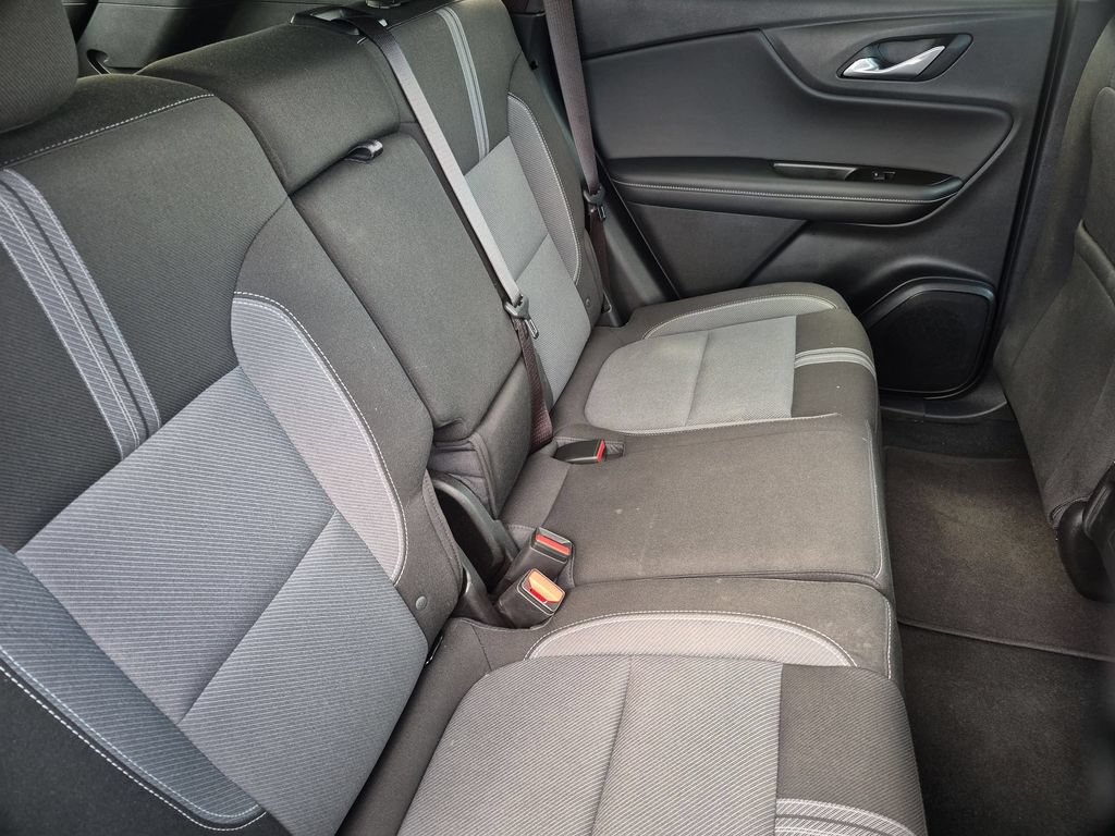 Used 2025 Chevrolet Blazer LT AWD/4WD image 30