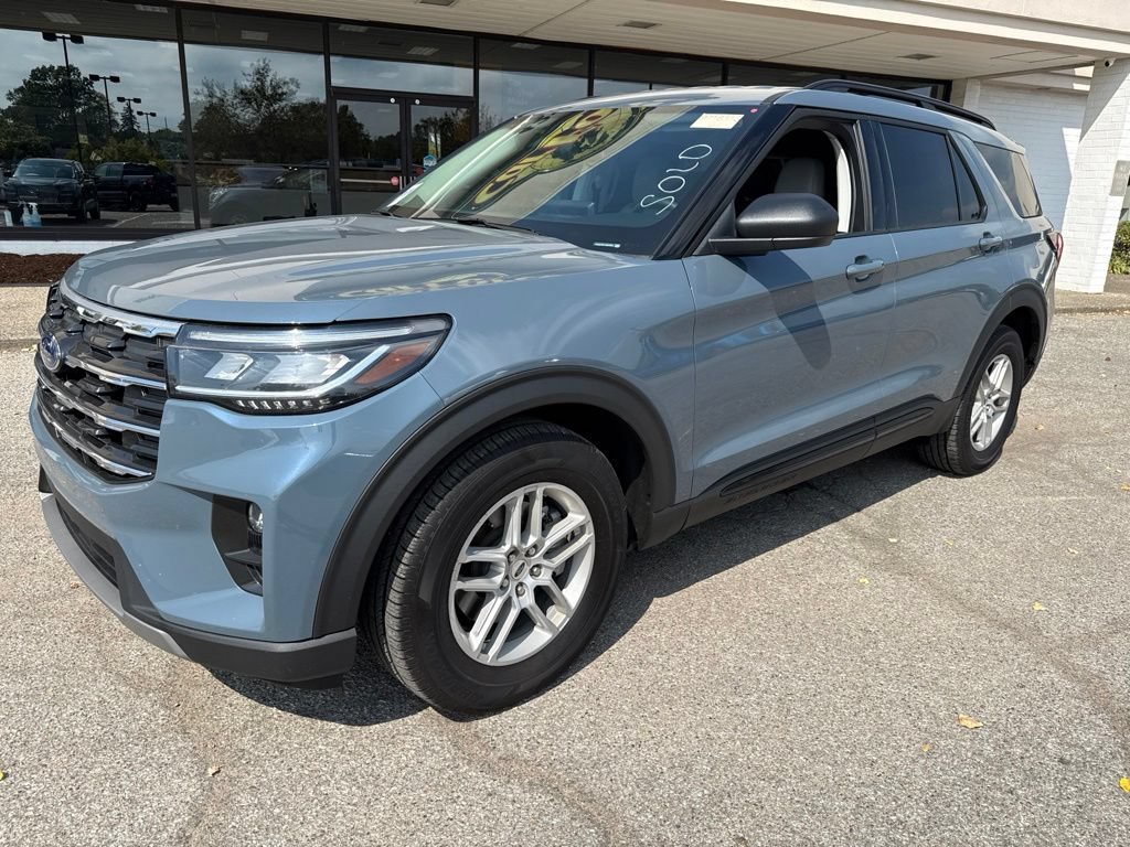 Used 2026 Ford Explorer Active w/ Active Comfort Package RWD image 6