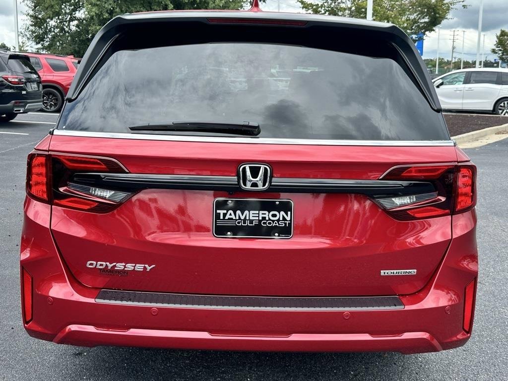 New 2026 Honda Odyssey Touring image 4