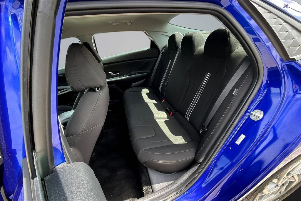 Used 2024 Hyundai Elantra SEL FWD image 23