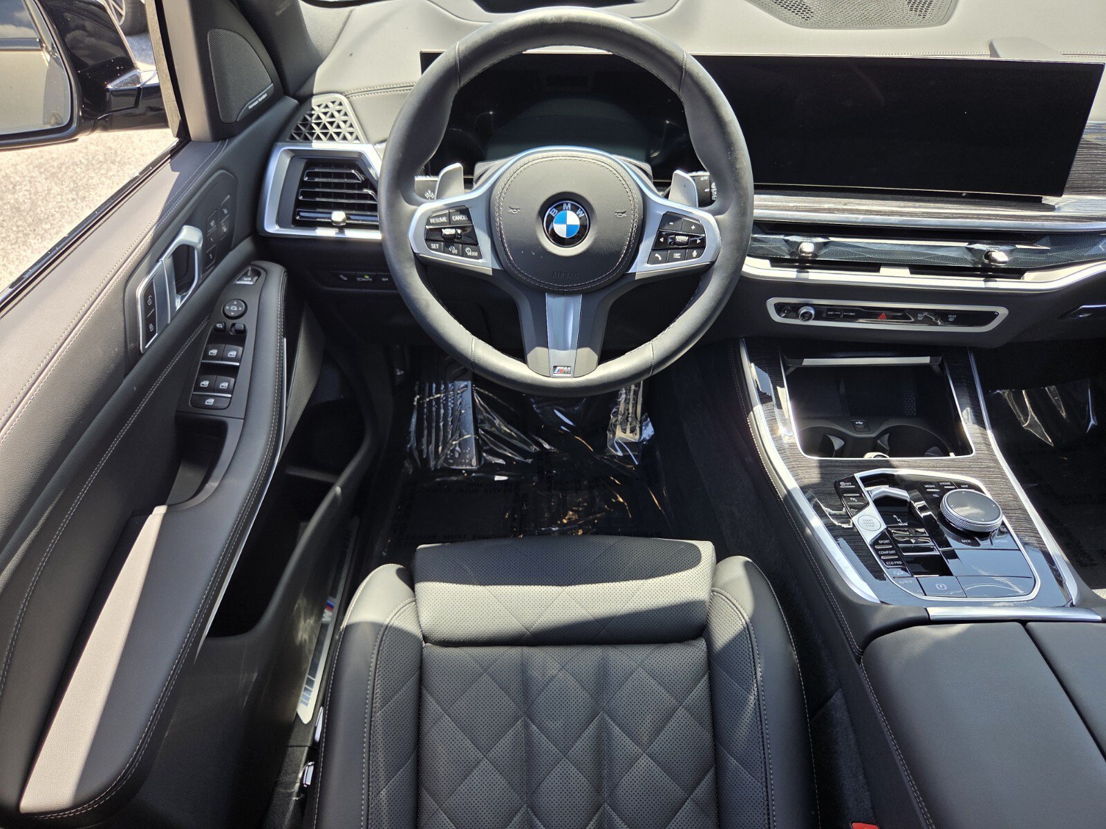 Used 2026 BMW X5 xDrive40i w/ M Sport Package AWD/4WD image 12