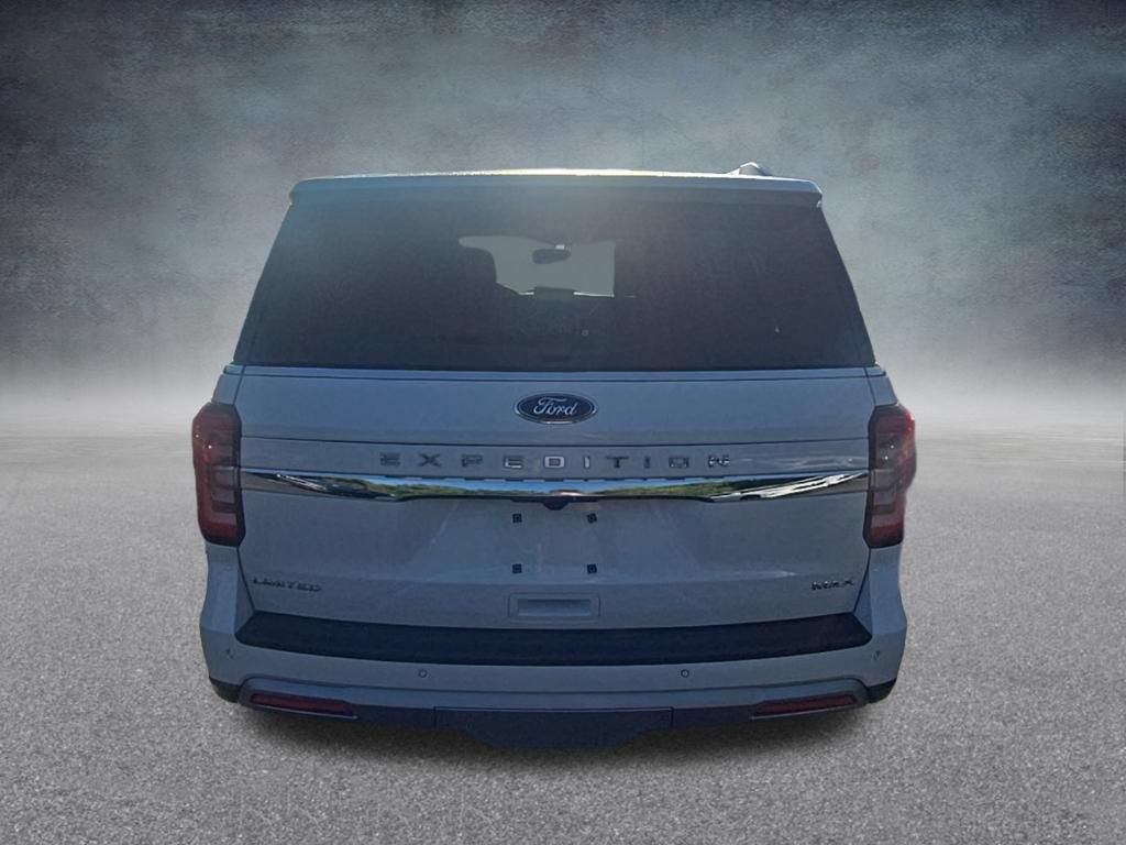Used 2024 Ford Expedition Max Limited AWD/4WD image 5