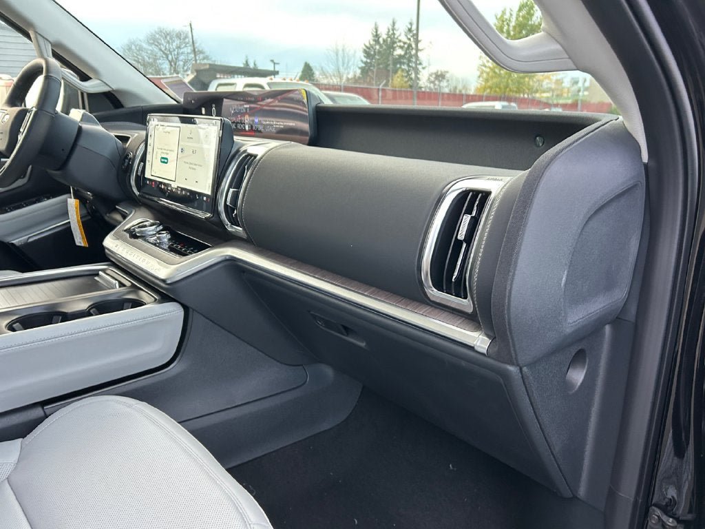 New 2025 Ford Expedition Max Platinum w/ Platinum Ultimate Package AWD/4WD image 27
