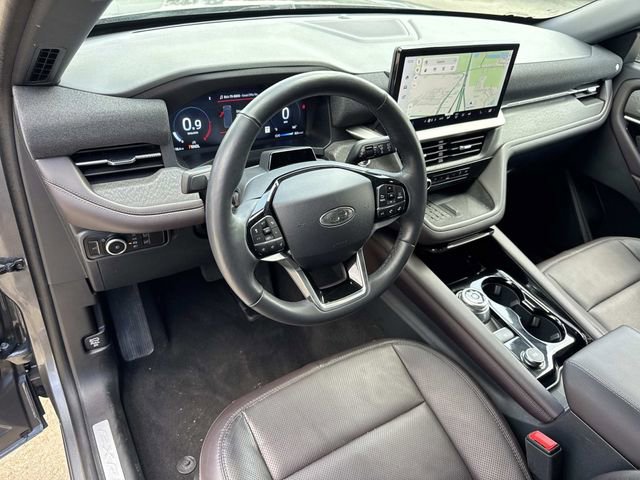 Used 2025 Ford Explorer Platinum w/ LUX Leather Package AWD/4WD image 25