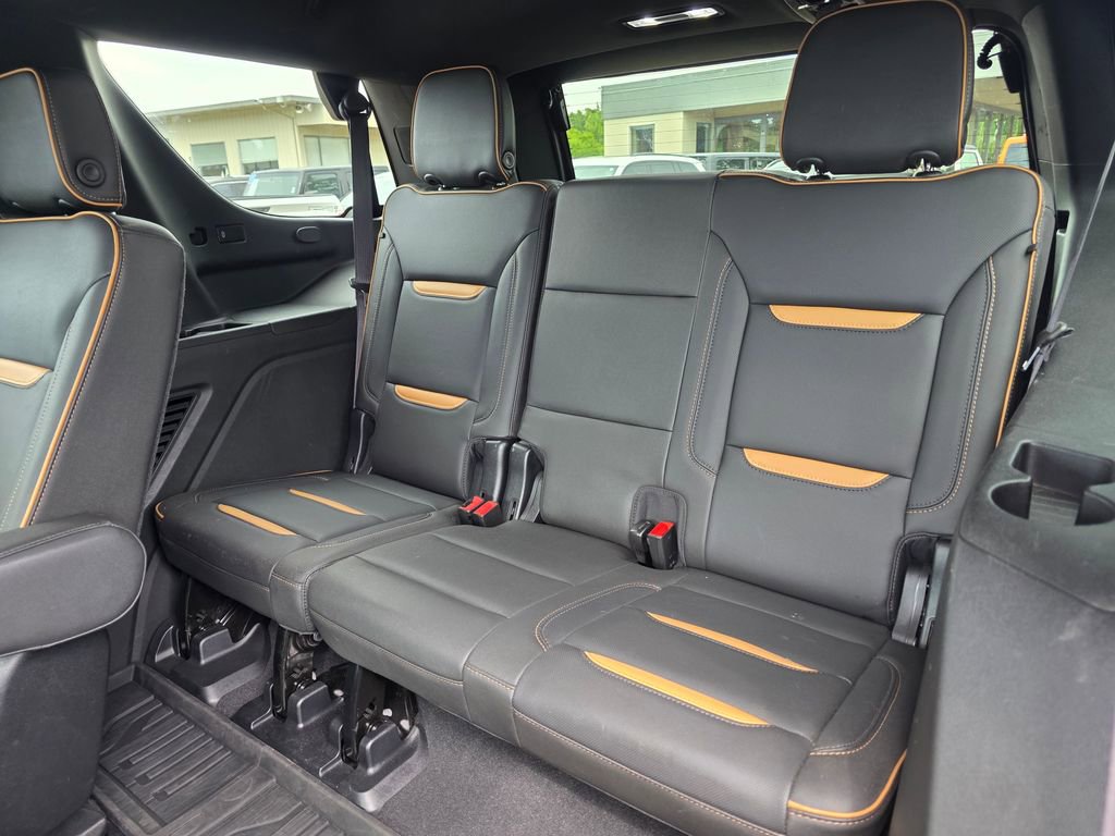 Used 2021 GMC Yukon AT4 w/ Rear Media and Nav Package AWD/4WD image 10