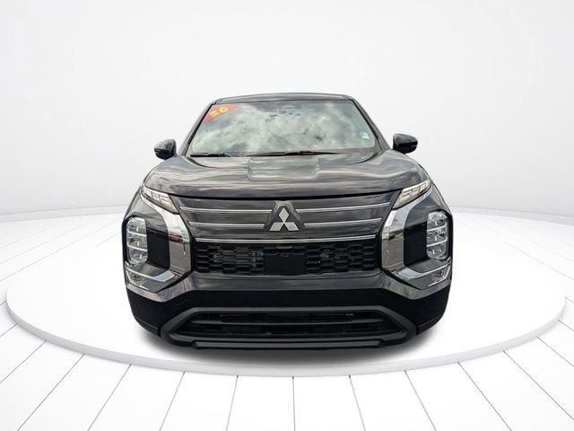 New 2026 Mitsubishi Outlander ES FWD image 8