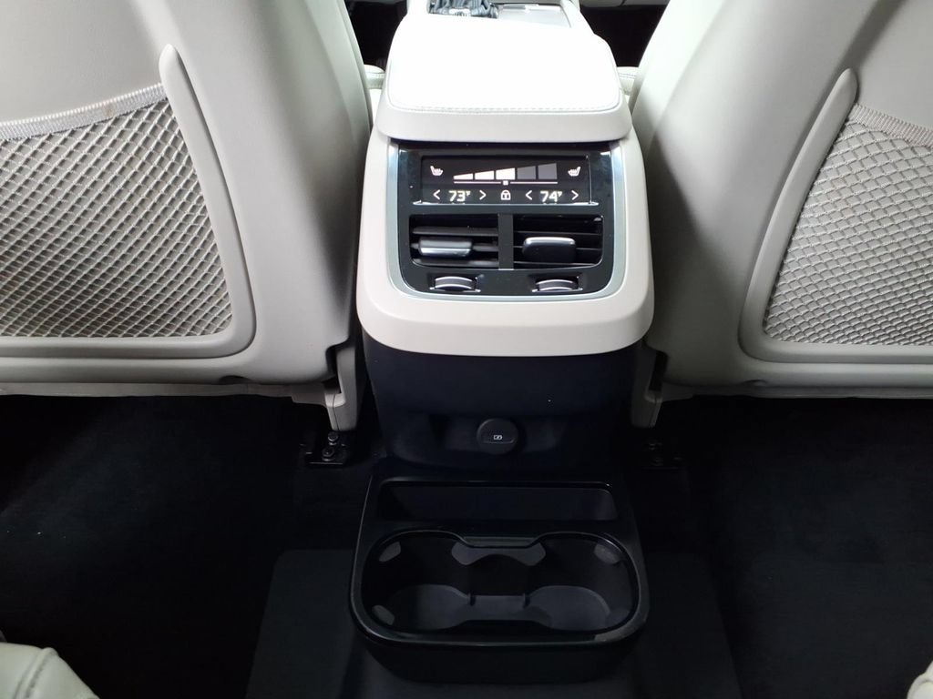 Certified 2022 Volvo XC90 T6 Inscription w/ Advanced Package AWD/4WD image 25