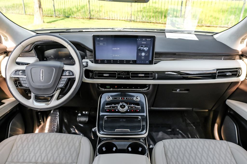 Used 2022 Lincoln Nautilus Black Label image 18