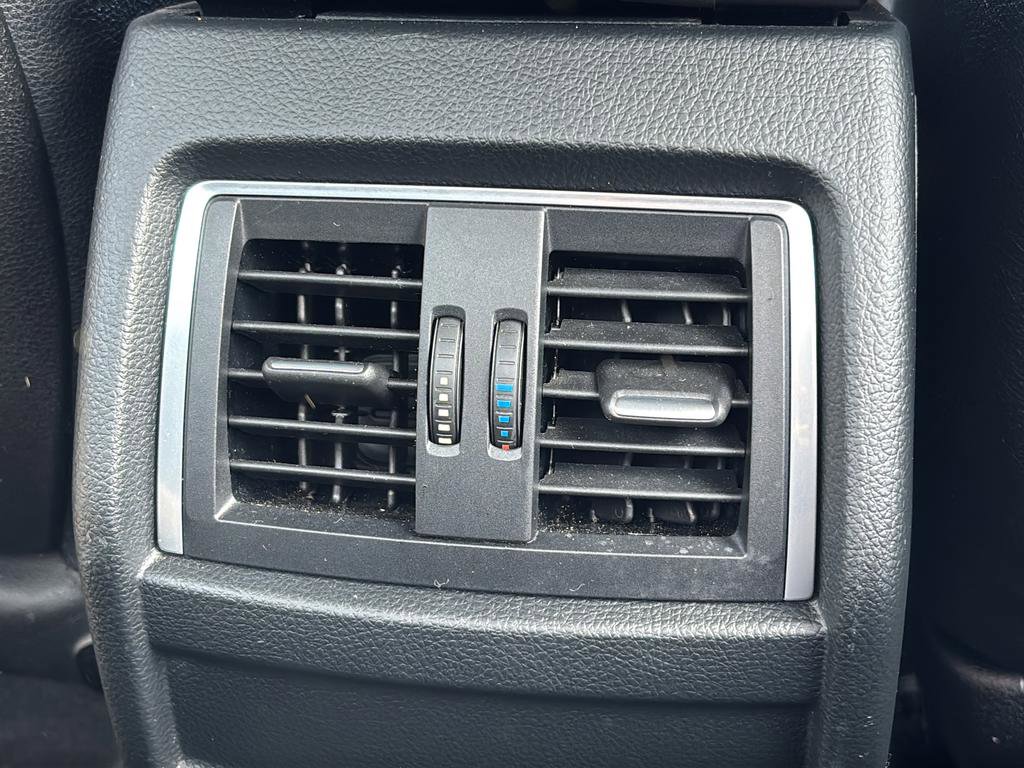 Used 2017 BMW 320i Sedan w/ Driver Assistance Package image 42