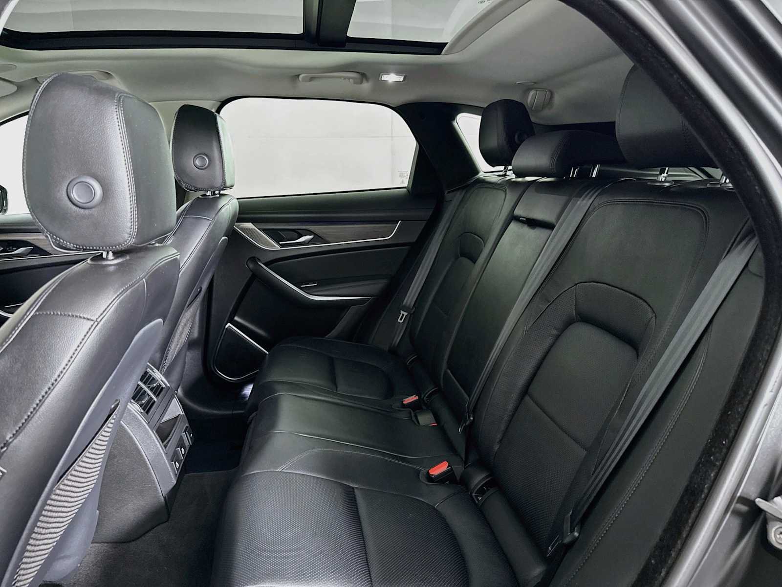 Used 2021 Jaguar F-PACE S AWD/4WD image 21