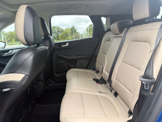 Used 2022 Ford Escape SEL AWD/4WD image 16