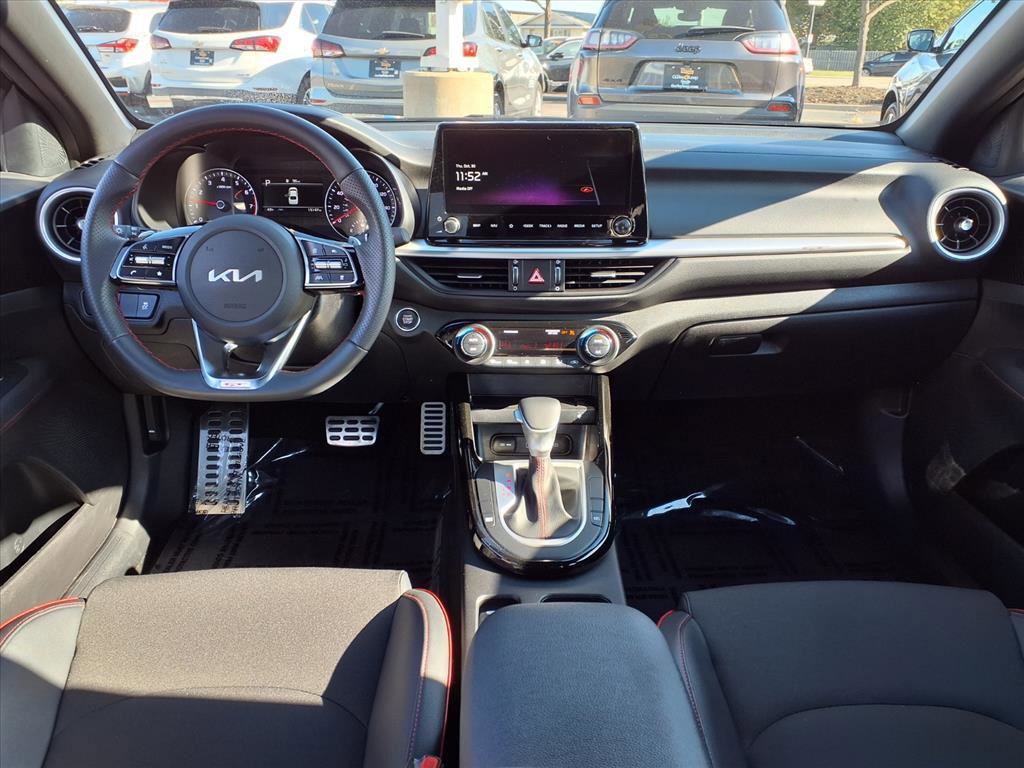 Used 2023 Kia Forte GT image 5