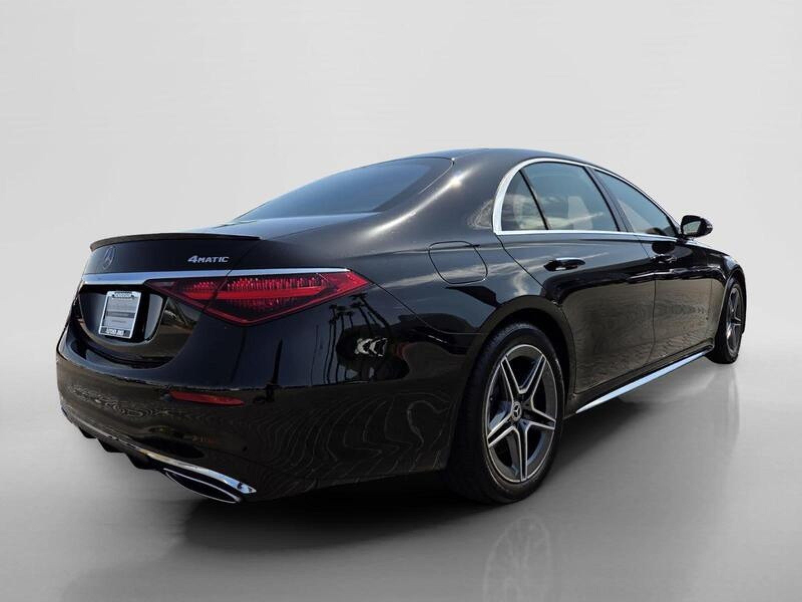 Certified 2025 Mercedes-Benz S 500 4MATIC image 5