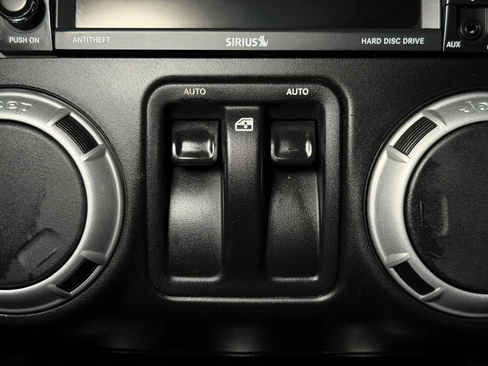 Used 2014 Jeep Wrangler Sahara w/ Connectivity Group image 31