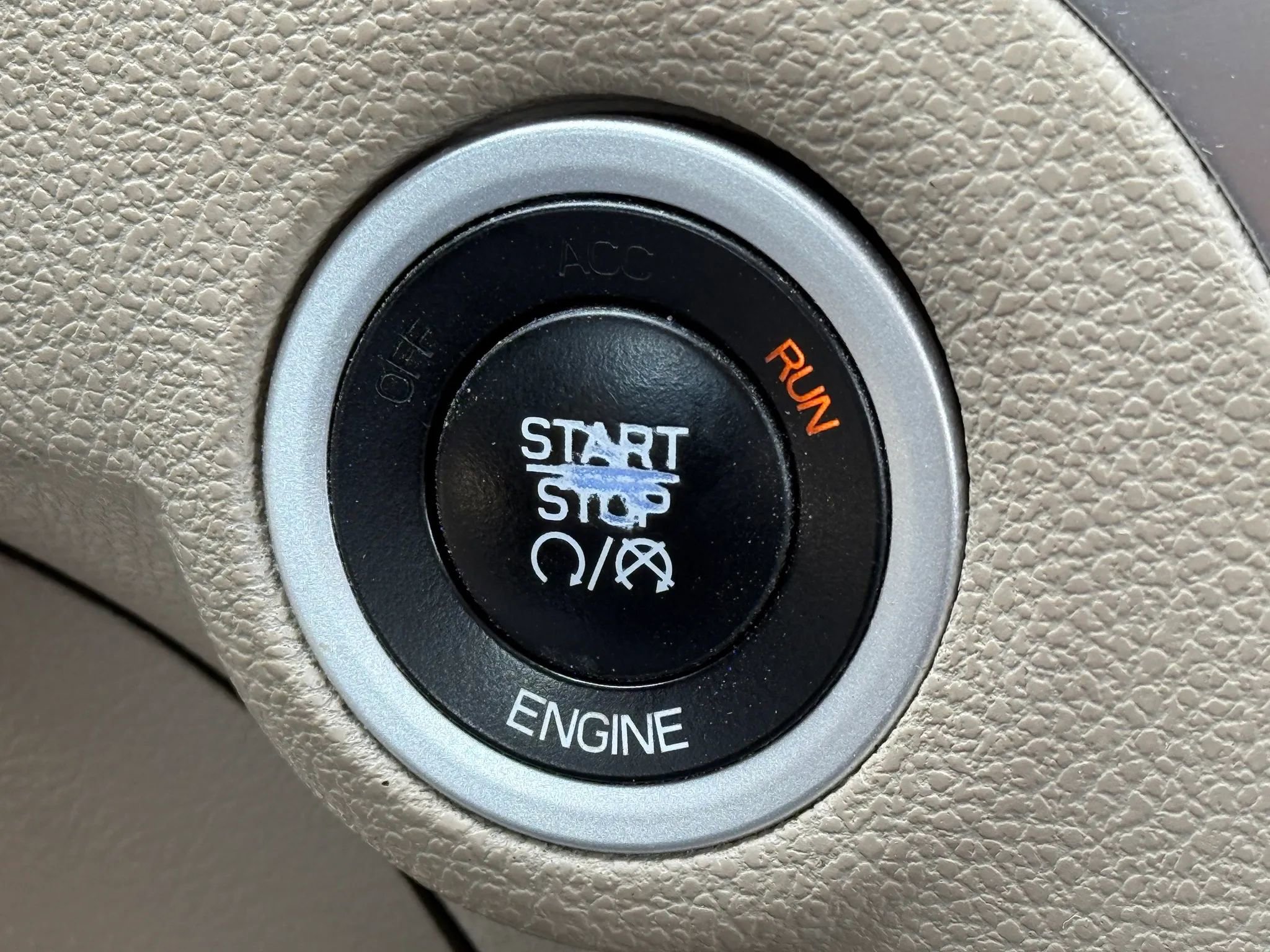 Used 2014 Chrysler 300 RWD image 25