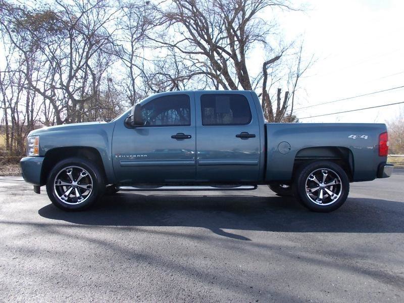 Used 2009 Chevrolet Silverado 1500 LT w/ All Star Package image 2