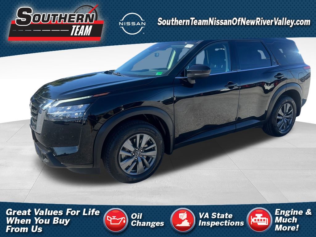 Used 2022 Nissan Pathfinder SV