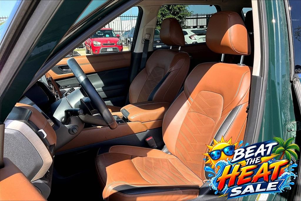 Used 2023 Nissan Pathfinder Platinum FWD image 29