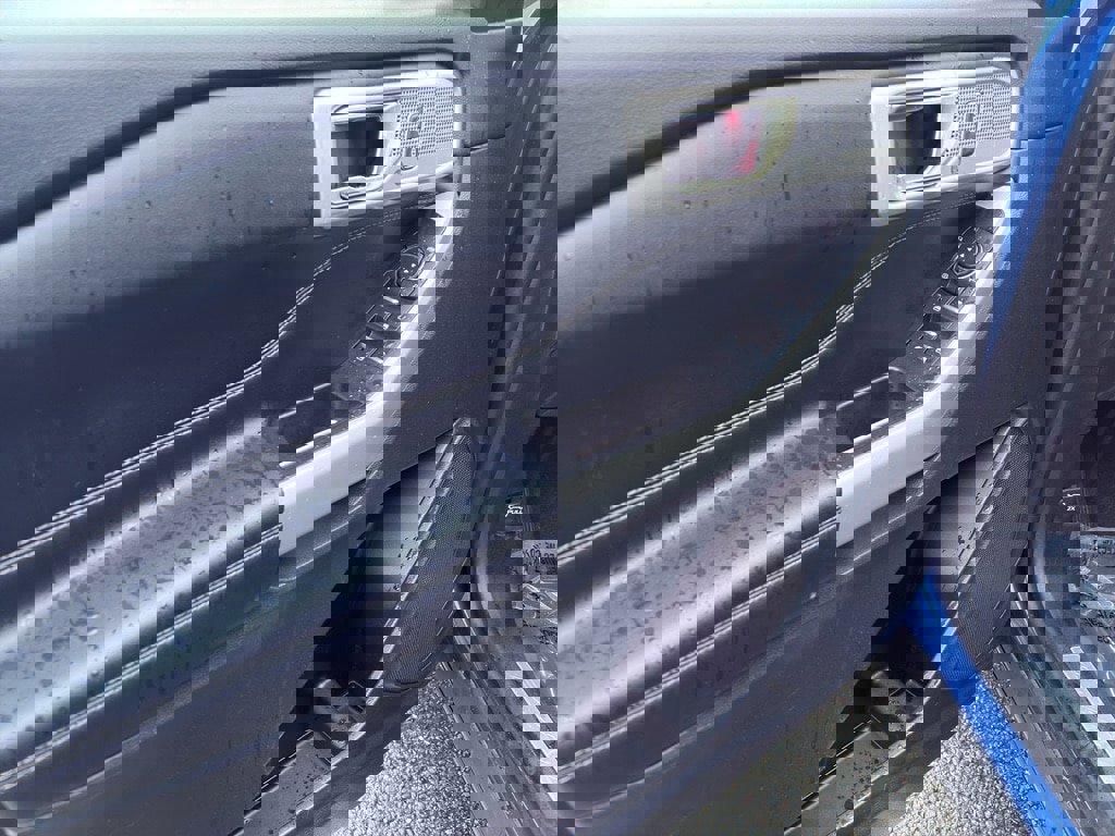 Used 2022 Ford Explorer Limited image 5