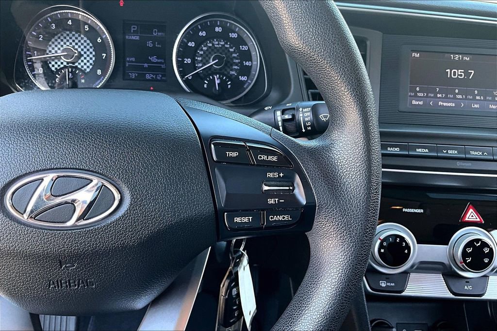 Used 2019 Hyundai Elantra SE w/ Cargo Package FWD image 12