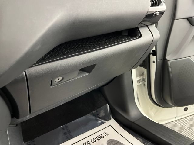 Used 2025 Nissan Pathfinder SV FWD image 38