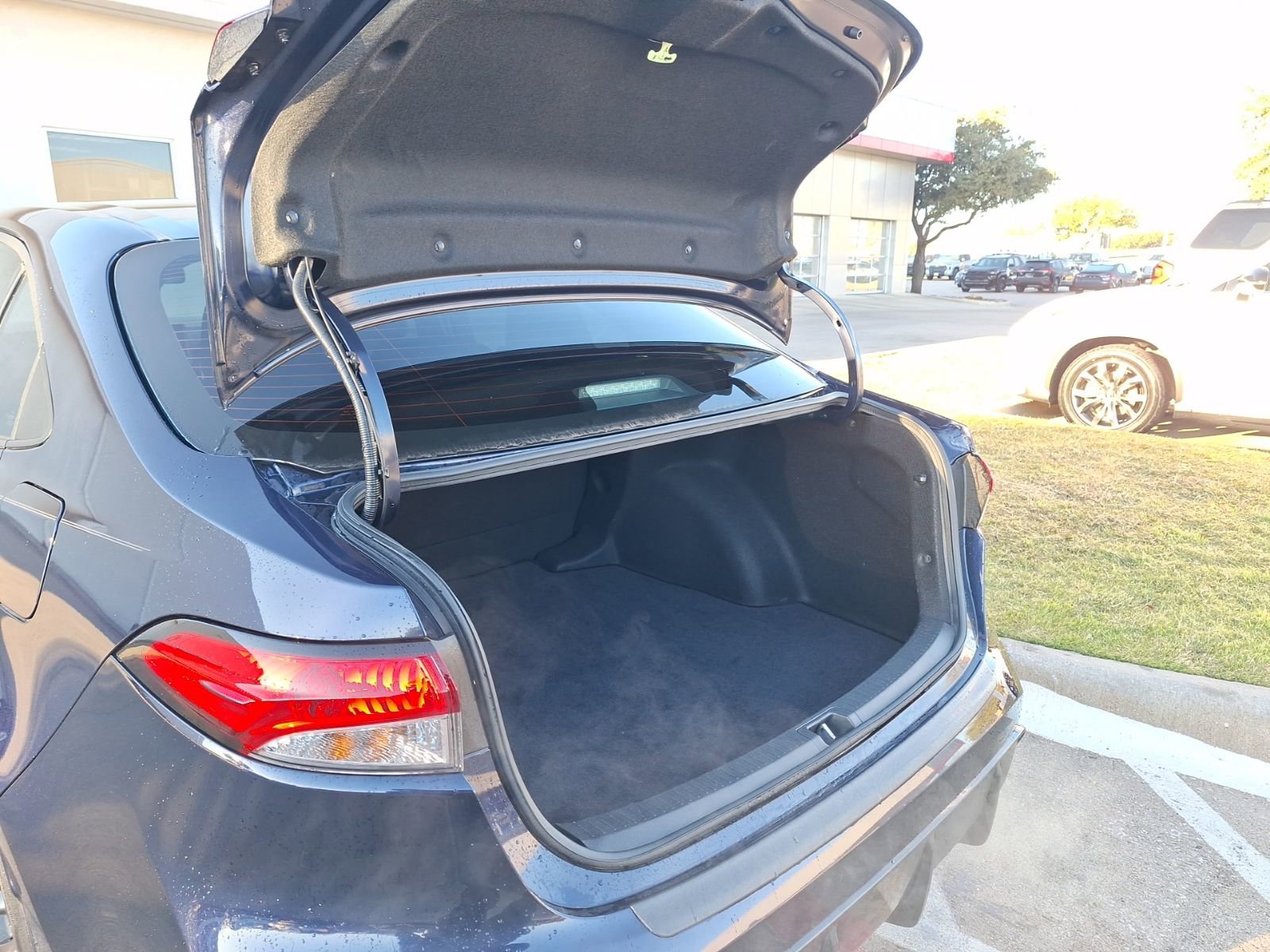 Used 2023 Toyota Corolla SE image 36