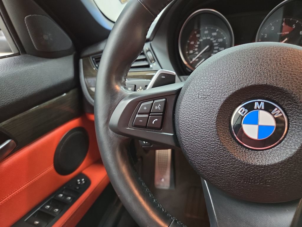 Used 2015 BMW Z4 sDrive35i RWD image 18