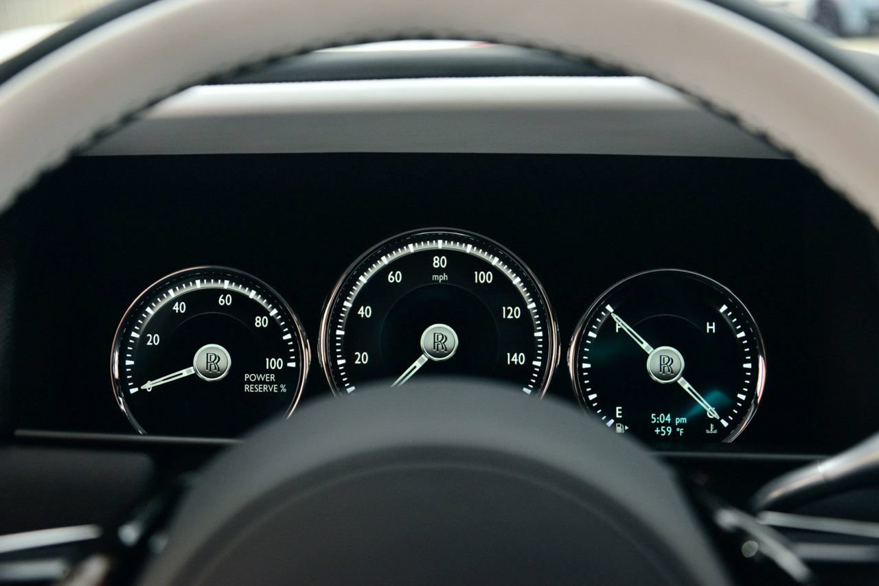 Certified 2023 Rolls-Royce Cullinan w/ Technology Package AWD/4WD image 16
