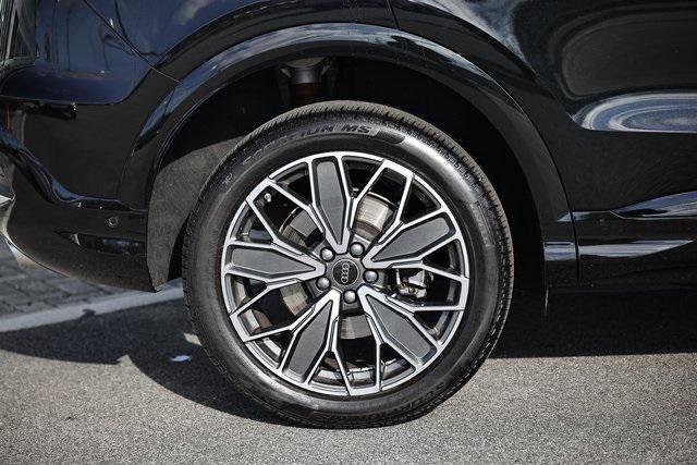 Certified 2025 Audi Q5 Premium Plus w/ Premium Plus image 6