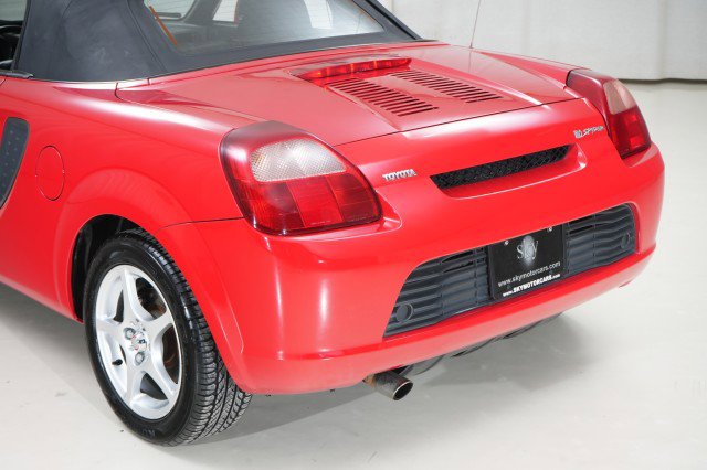 Used 2001 Toyota MR2 image 32