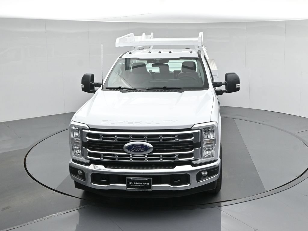 New 2026 Ford F350 XL w/ XL Chrome Package RWD image 46