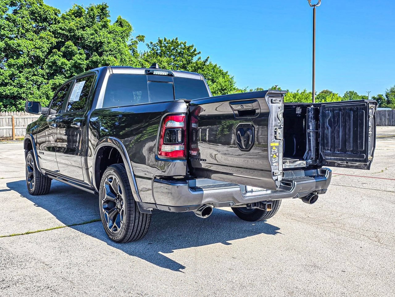 Used 2022 RAM 1500 Limited AWD/4WD image 8