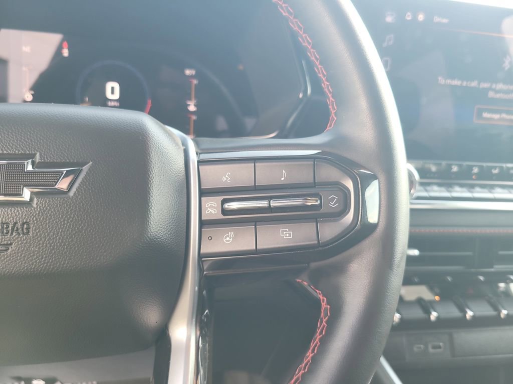 Used 2023 Chevrolet Colorado Z71 w/ Z71 Convenience Package 2 image 15