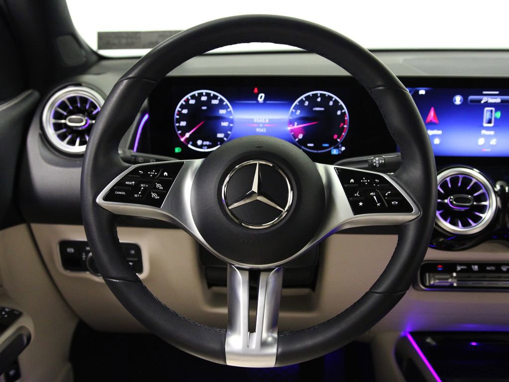 Certified 2025 Mercedes-Benz GLB 250 4MATIC image 14