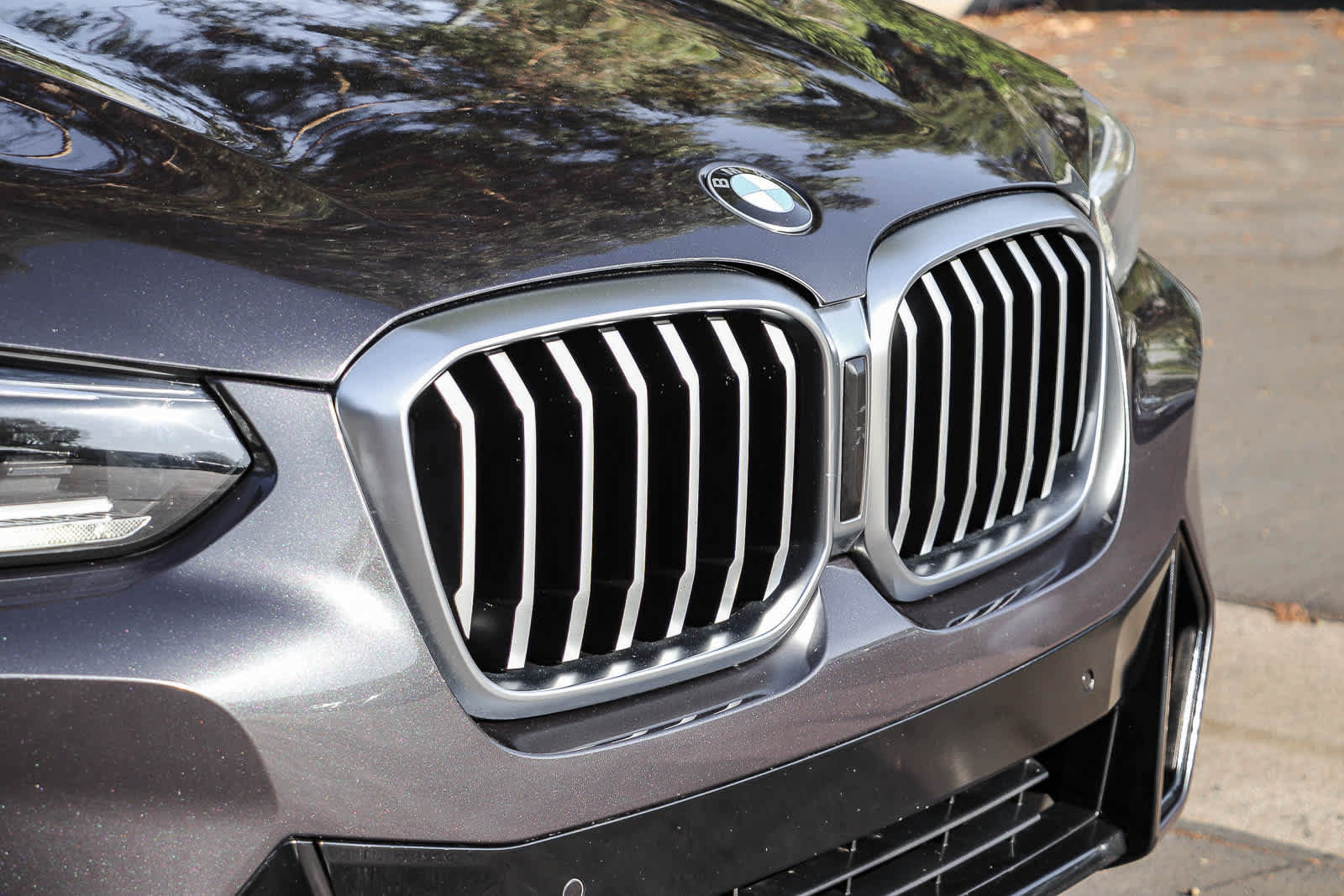 Used 2022 BMW X3 sDrive30i w/ M Sport Package RWD image 5