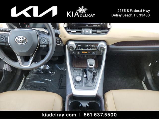 Used 2021 Toyota RAV4 Limited AWD/4WD image 15