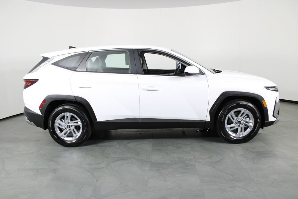 Certified 2026 Hyundai Tucson SE FWD image 15