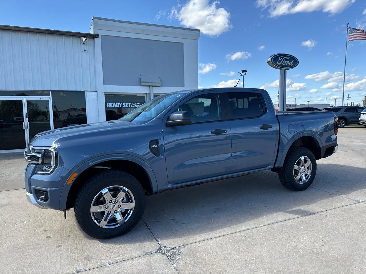 New 2025 Ford Ranger XLT w/ Equipment Group 301A High image 11