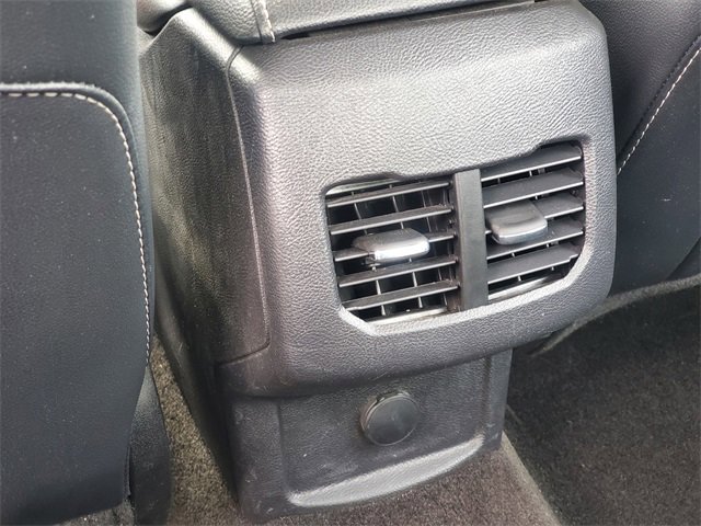 Used 2017 Ford Fusion SE w/ Fusion SE Technology Package image 34