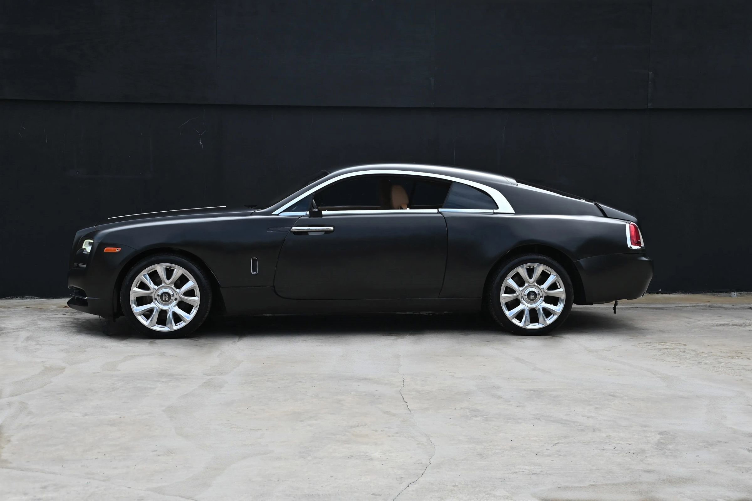 Used 2018 Rolls-Royce Wraith RWD image 7