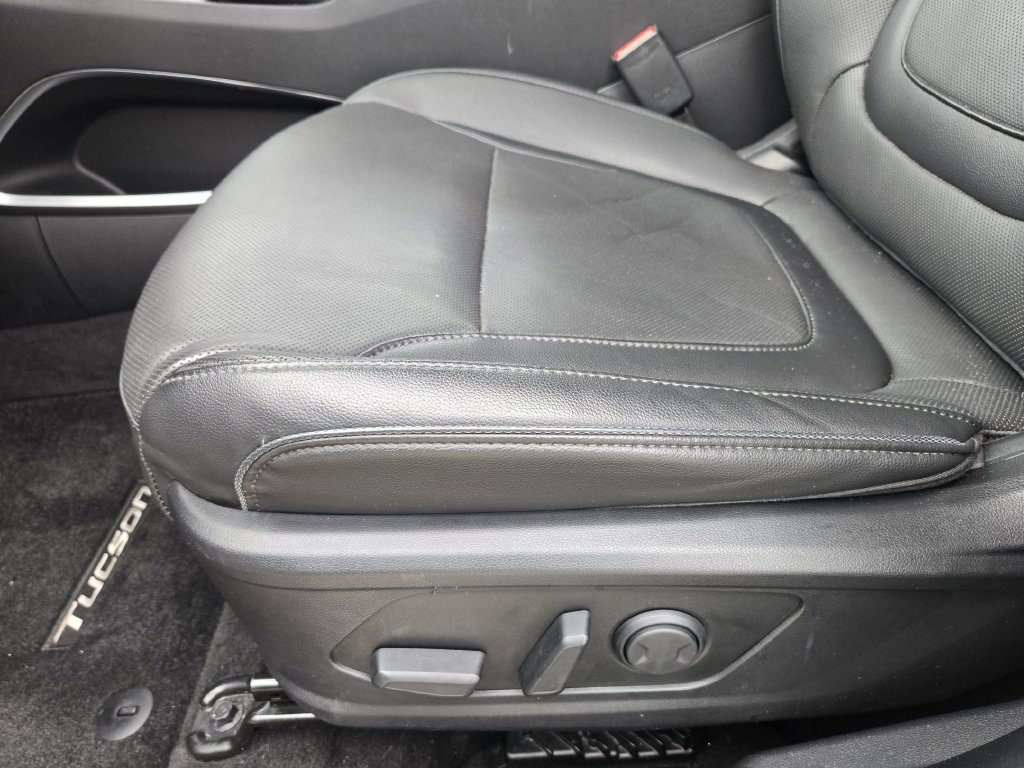 Used 2024 Hyundai Tucson Limited FWD image 19